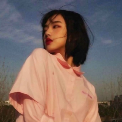 港风女生QQ头像来啦！12张高清有韵味的氛围感美图