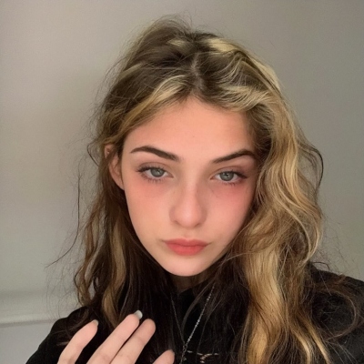 ins风小众高级感欧美女生头像 共14张