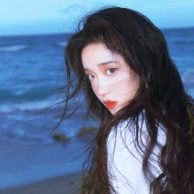 23张高清ins原宿风女生头像 适合当微信头像的漂亮女头