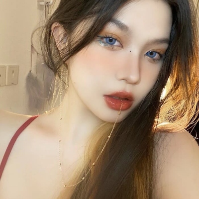 18岁女生能用的真人网图头像上新啦！共14张最新素材