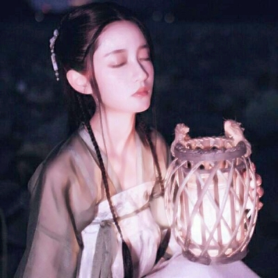 女生霸气冷艳古风头像来啦！36张高清真人款一次看够