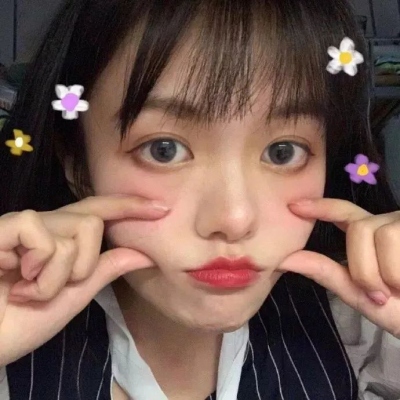 最火的女生俏皮可爱头像合集 20张高清图