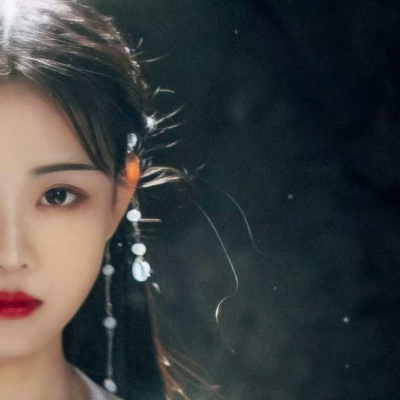 古风高清女生真人古风头像合集 共16张古风美人头像