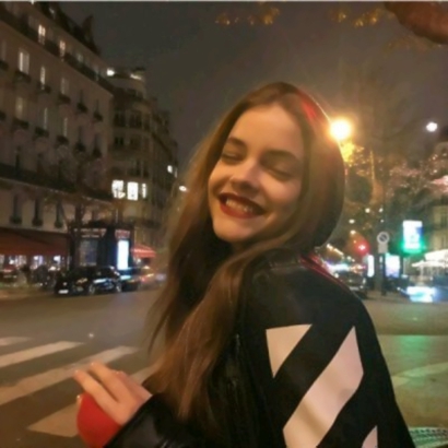 27张高清欧美个性女生头像合集