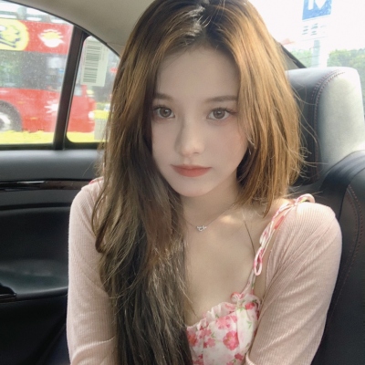 网红脸清秀女生头像合集 20张