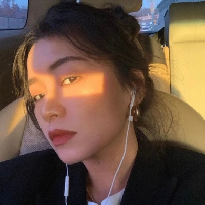 小众又高级！16张冷淡风女生头像合集