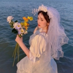 8张超有气质的文雅女生微信头像，直接存就用