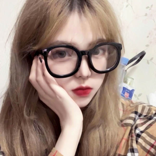 30张高清好看女生头像 各种风格任你挑