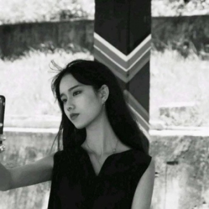 36张高清原宿风丧系女生头像合集