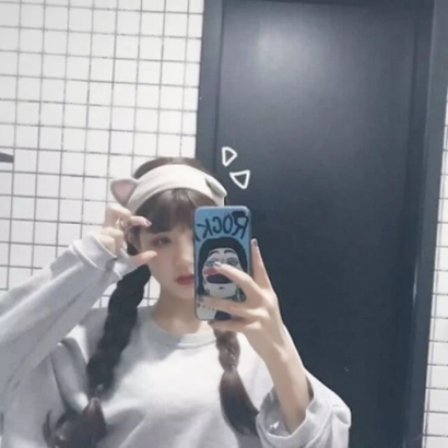 9张高颜值酷感女生自拍头像 高清好看的女生头像合集