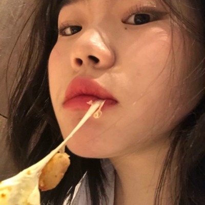 17张高清高颜值真人女生头像合集来啦