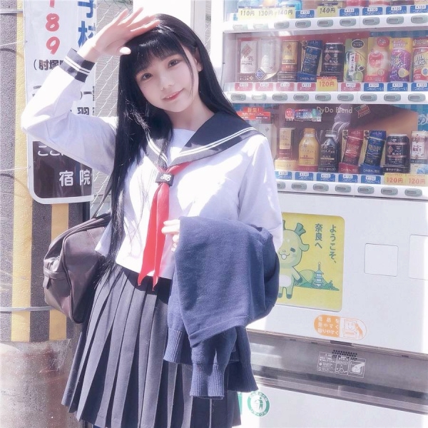 23张超可爱JK制服女生头像 高清好看又软萌