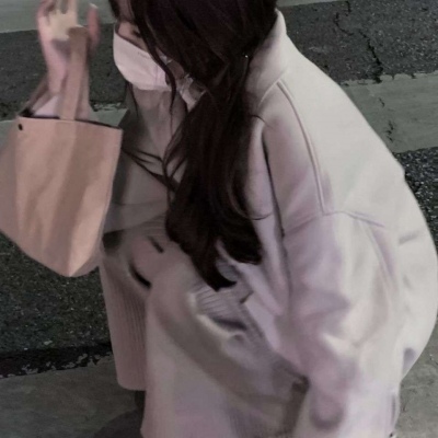 14张现实素颜女生生活照真人头像合集