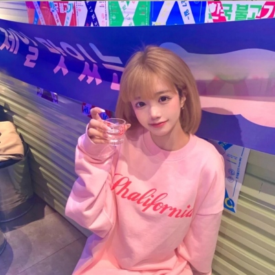 19张高级感女生头像合集 氛围感拉满