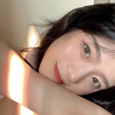 19张氛围感女名媛微信头像，快换上试试