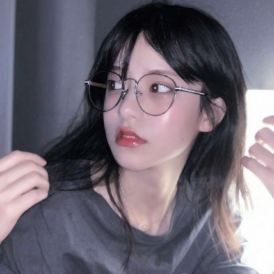 26张精致闺蜜双人头像！高清好看的女生姐妹头合集