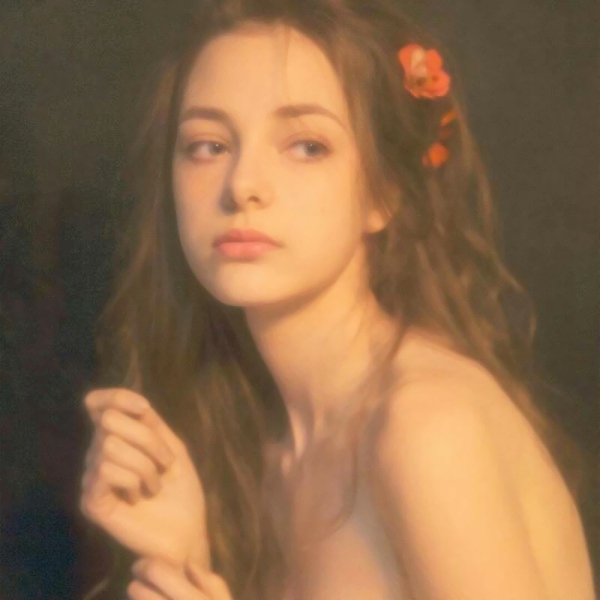 一眼心动的气质欧美女生头像，25张氛围感拉满的女头合集