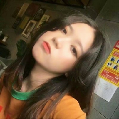 20张高清好看的个性侧脸女生头像合集