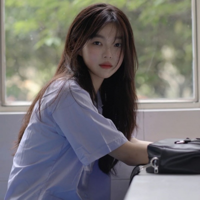 干净清纯气质女生微信头像 共9张