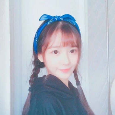 20张高清好看的个性侧脸女生头像合集