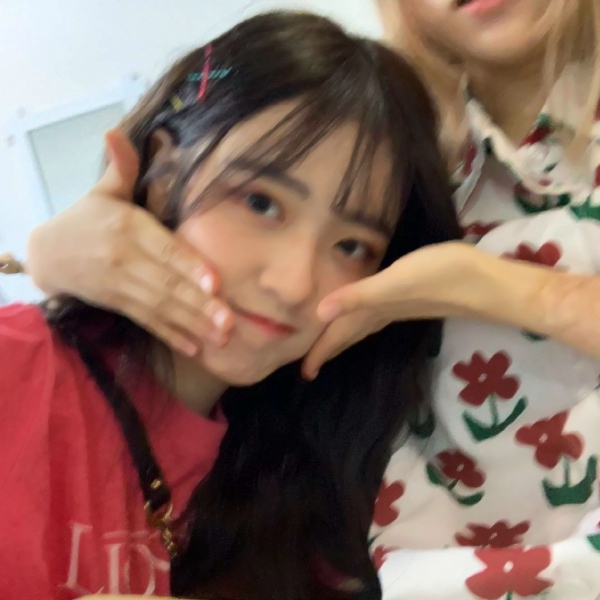 12张真人双人闺蜜头像 高清好看的闺蜜头像合集