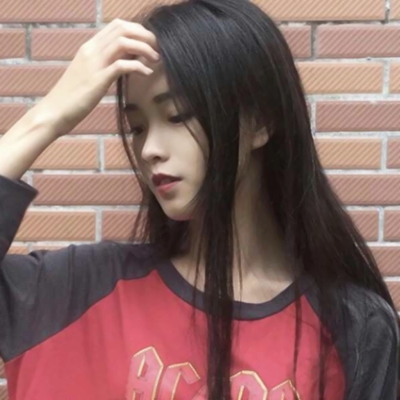 14张真人仙气短发女生头像，短发照样氛围感拉满