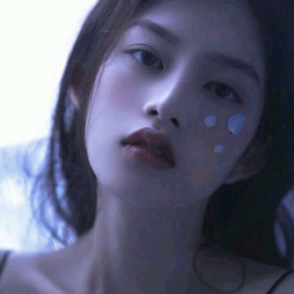 36款时尚大气的潮流女生微信头像 优雅又有格调