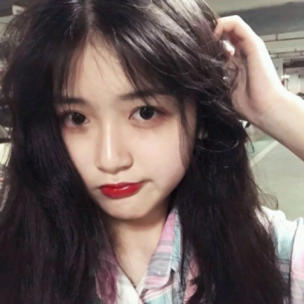 15张超清可爱女网红正脸头像 适合当头像的女生正脸照