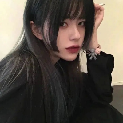 抖音超火女生头像合集 共16张