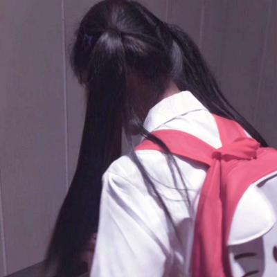 真人个性女生头像合集！14张彰显多元风格的自信女孩头像