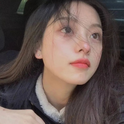 超火高颜值女生正脸头像 14张合集