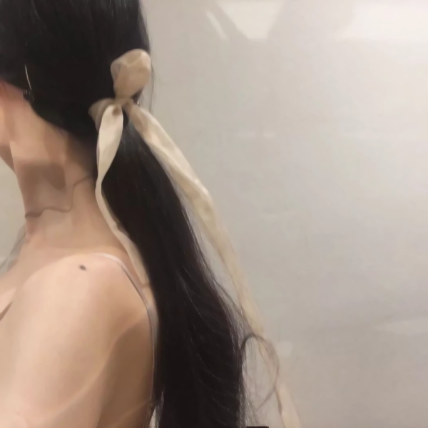 18张超清唯美清新女生部位头像合集