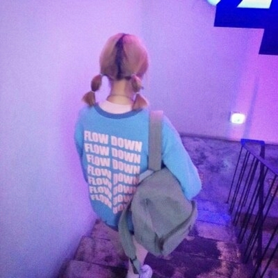 8张软妹双马尾背影头像 萝莉风真人可爱高清图