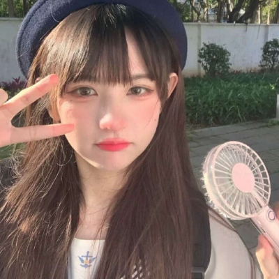 高清酷飒女生头像合集 共20张