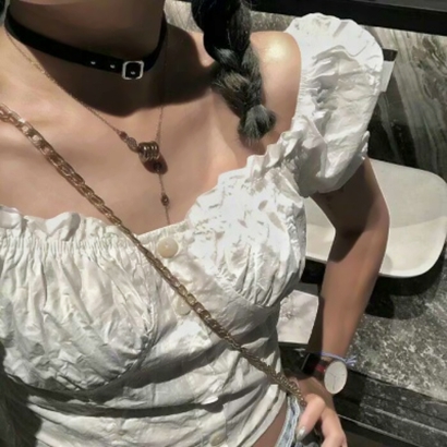 ins潮图女生头像合集 9张高清时尚ins风头像分享