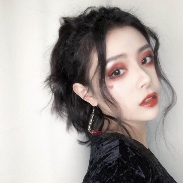 女生高清头像合集！12张好看的妹子超清头像分享