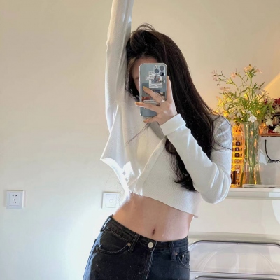 超火的酷飒女生真人头像 共8张