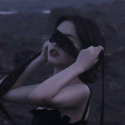 27张高清气质款高冷女生QQ头像 自带神秘氛围感