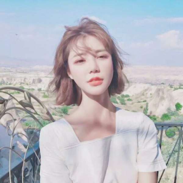 快手女生清晰头像合集 34张草莓系小仙女风格头像