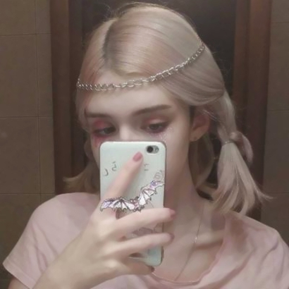 17张高清个性欧美女生真人头像合集