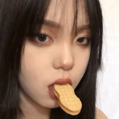 23张高清女生真人头像图片合集