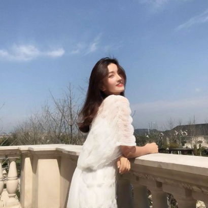 女生旅游微信头像！9张高清唯美氛围感拉满