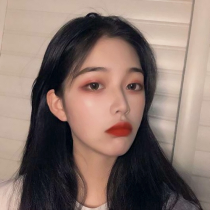 真人版女生丧气头像合集 12张高清氛围感拉满的素材