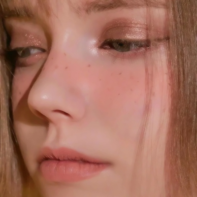 女生ins欧美风高清头像合集 18张好看的ins欧美女生头像