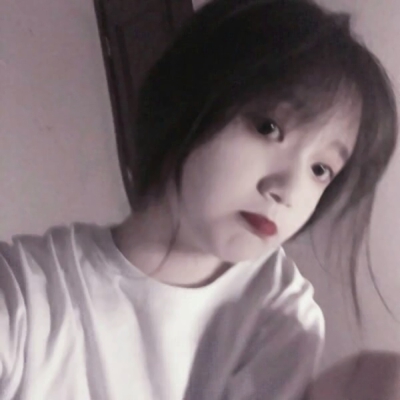 14张真人仙气短发女生头像，短发照样氛围感拉满