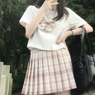 24张高清好看的JK制服女生头像合集