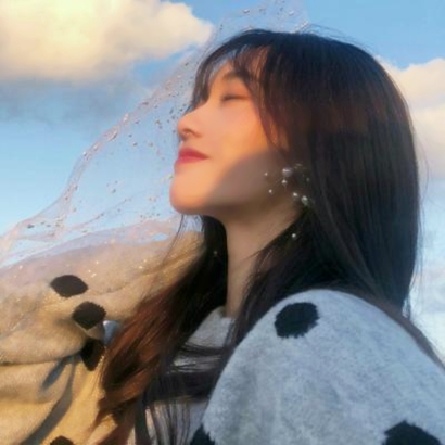 13张高清女生侧脸头像合集