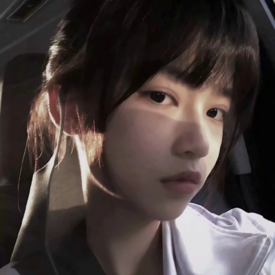 36张甜妹头像！笑容超治愈的微信女生头像合集