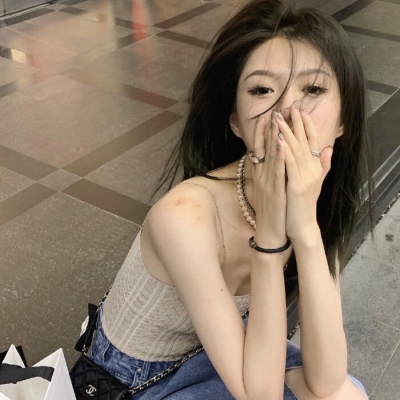 女生专用简单气质头像合集来啦，共13张优质图