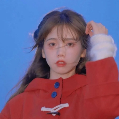 17张氛围感拉满的真实女生网图头像